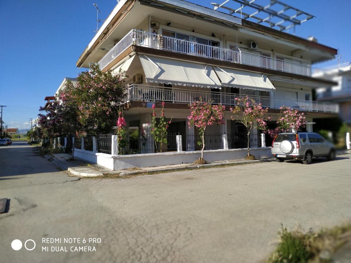 Cosi Apartment Paralia Dionysiou Luaran gambar
